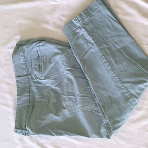 Women's Capri pants